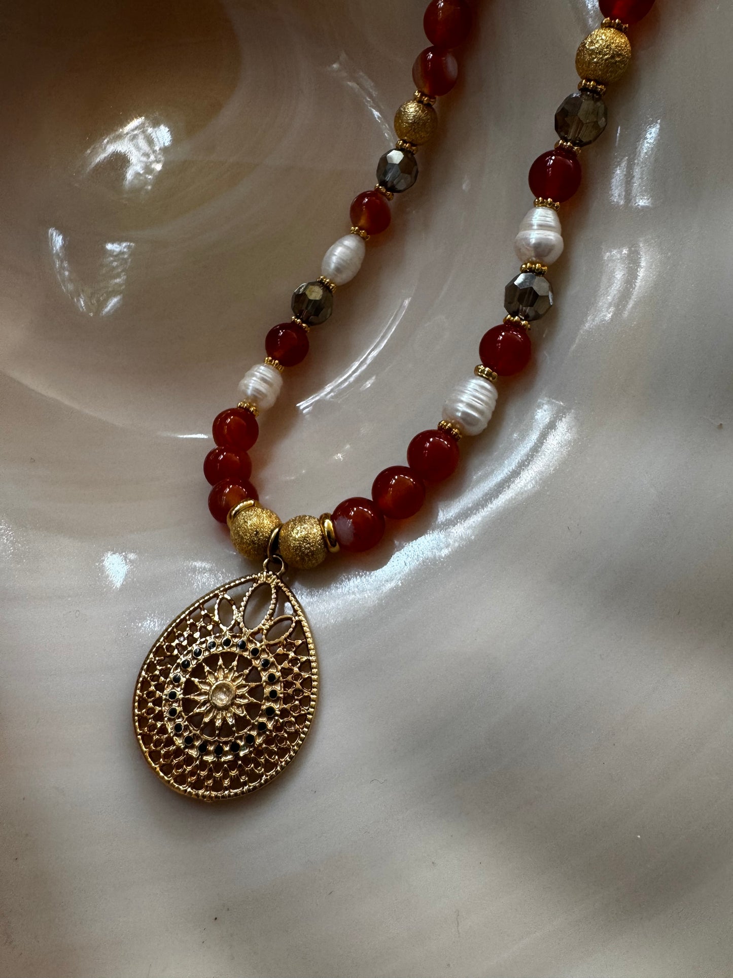 Necklace Peachy Vibes