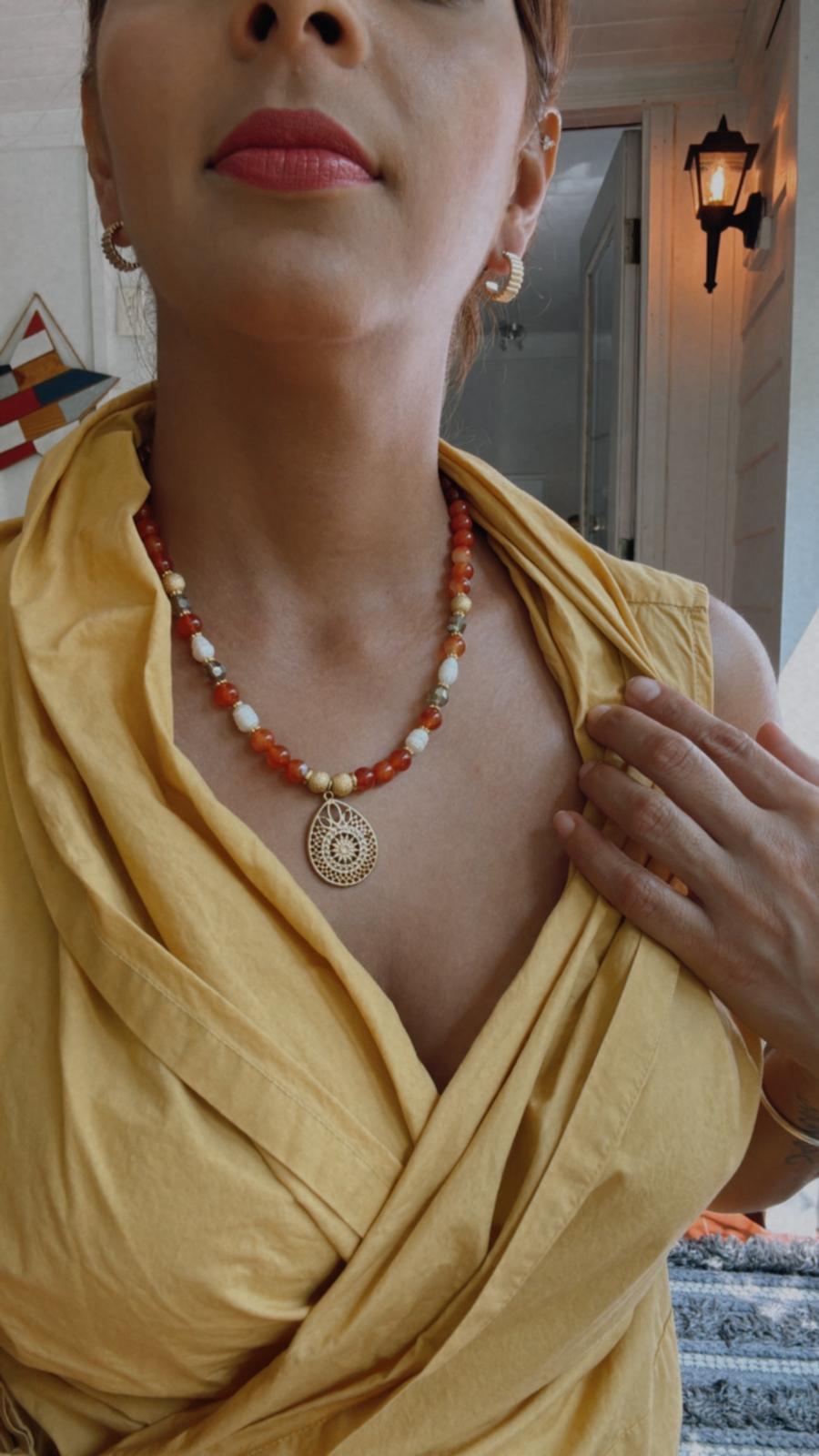 Necklace Peachy Vibes